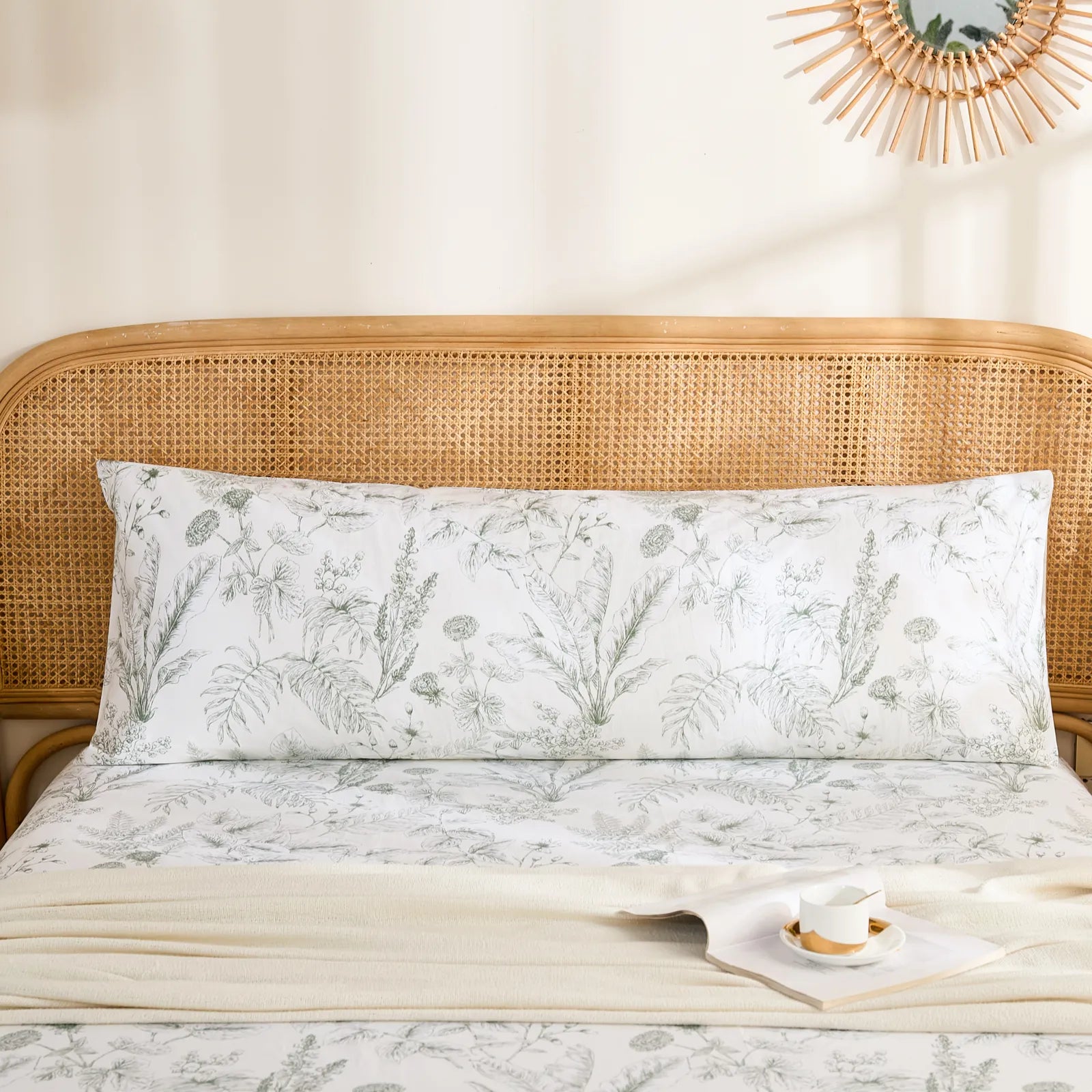 Botanical Line Cotton Long Pillowcase front single display