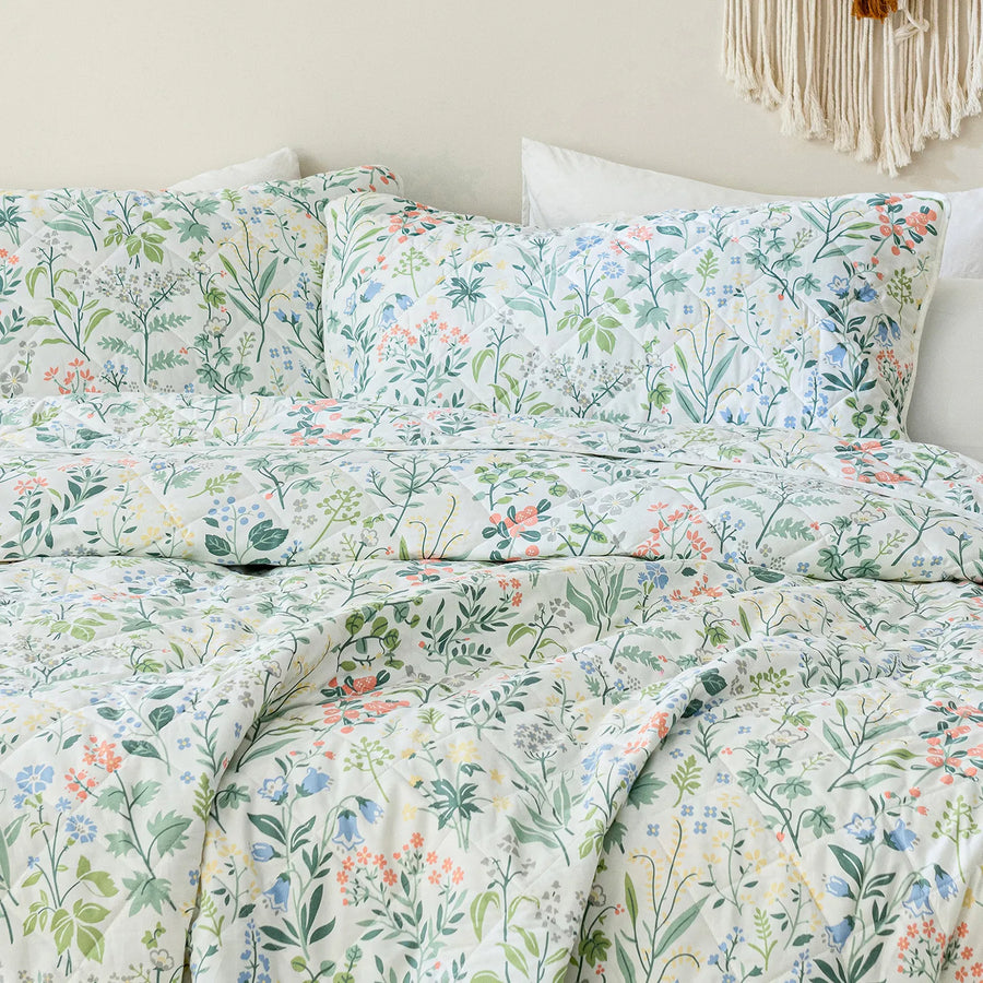 breathable cotton verdant garden botanical diamond quilted fabric
