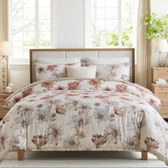 The 100% cotton cottage garden comforter set displayed on a bed