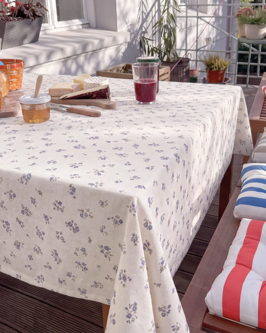country breeze ditsy tablecloth patio table styling