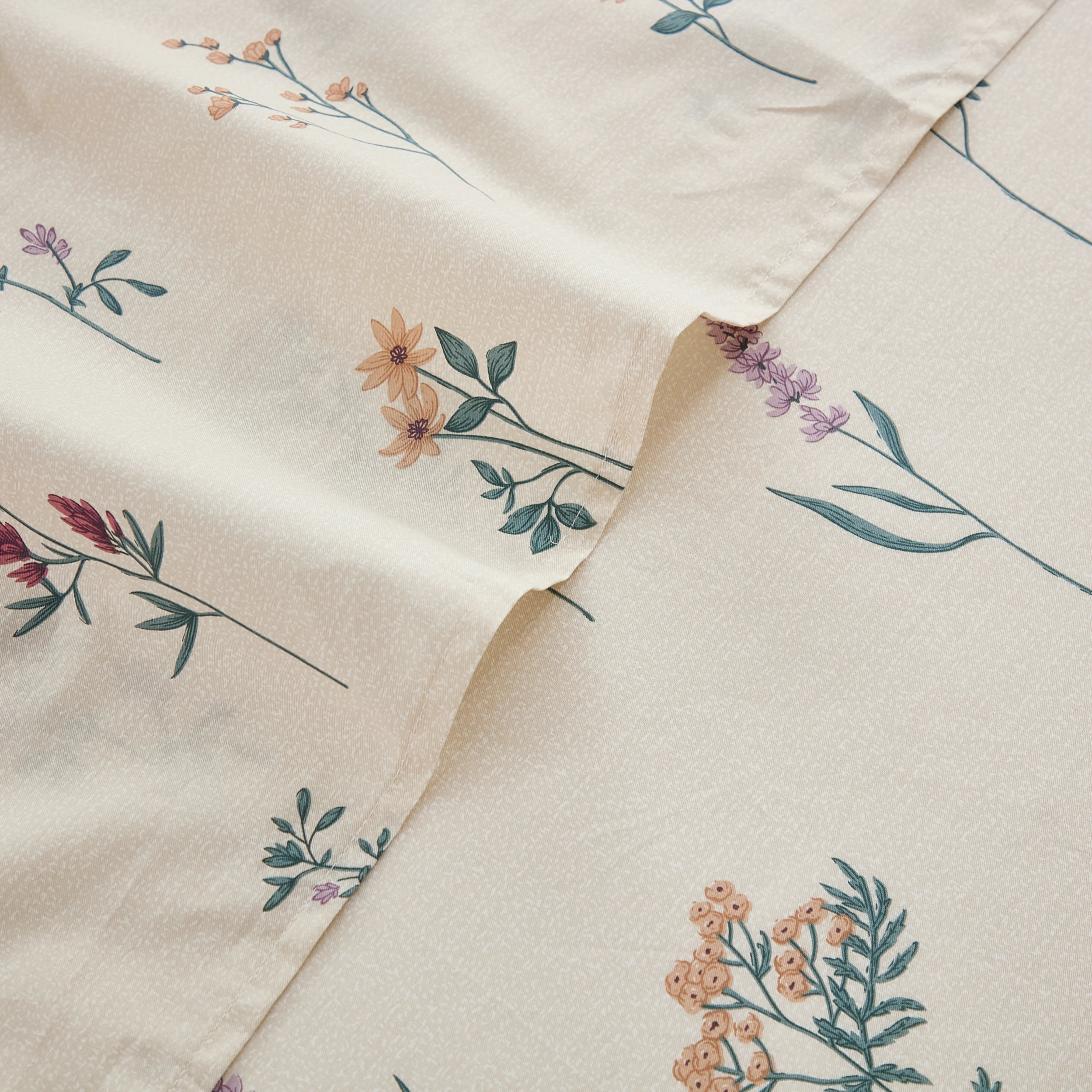 cream floral detail