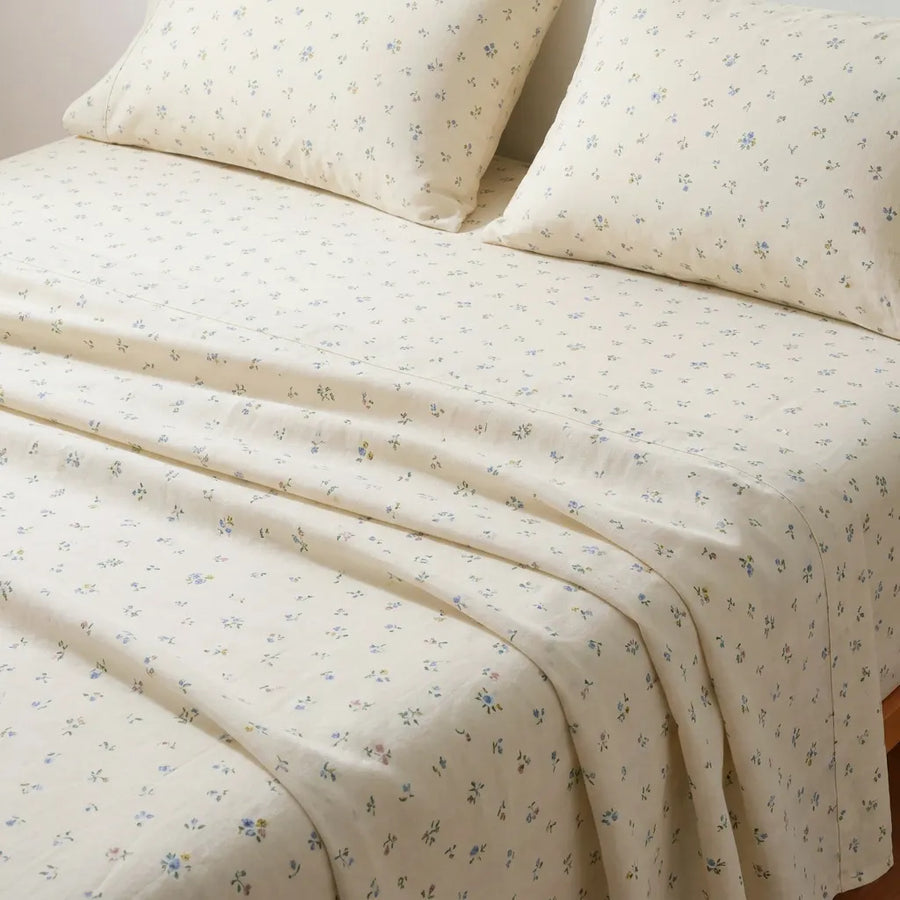 dainty wildflower meadow flat sheet drape texture