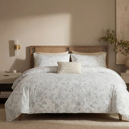 Grey leaf pattern bedding set full shot