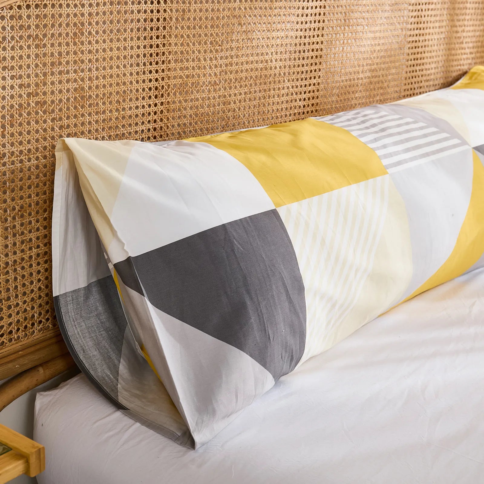 Minimal Life Cotton Long Pillowcase fine craftsmanship view