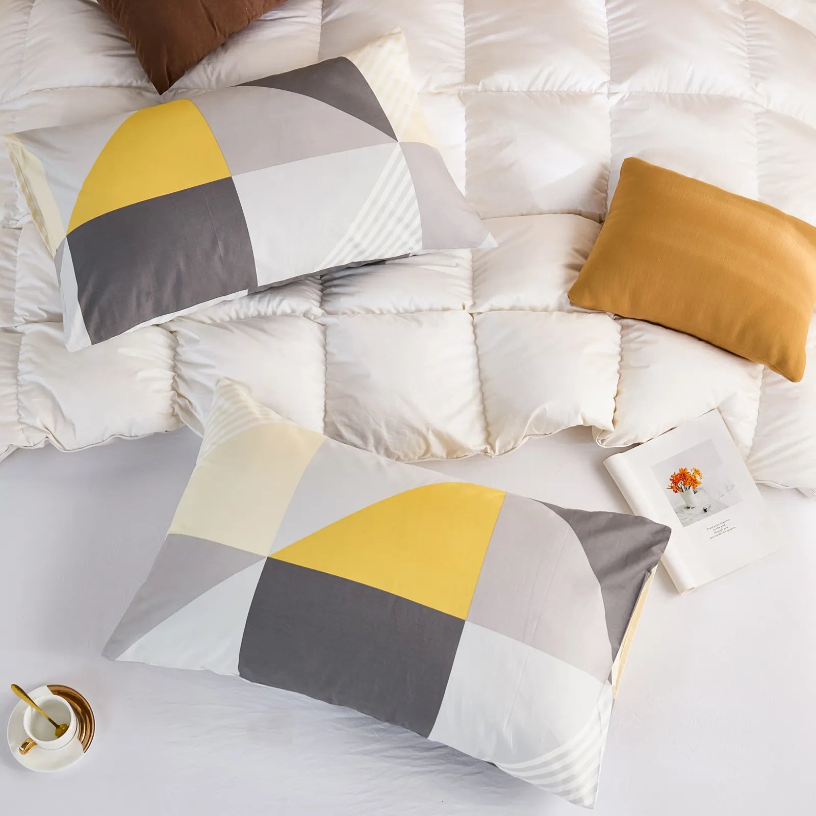 Minimal Life Cotton Pillowcases top view combination