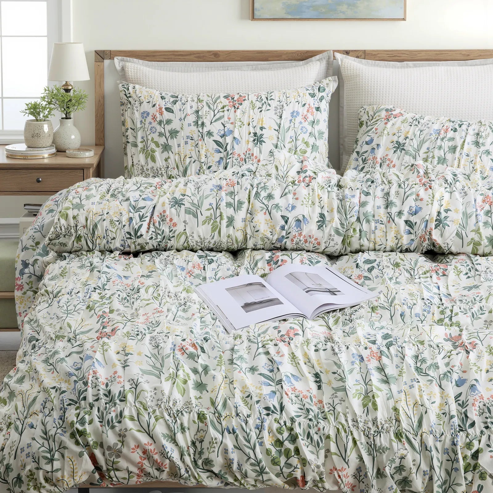 Multicolor floral cotton duvet set headboard closeup