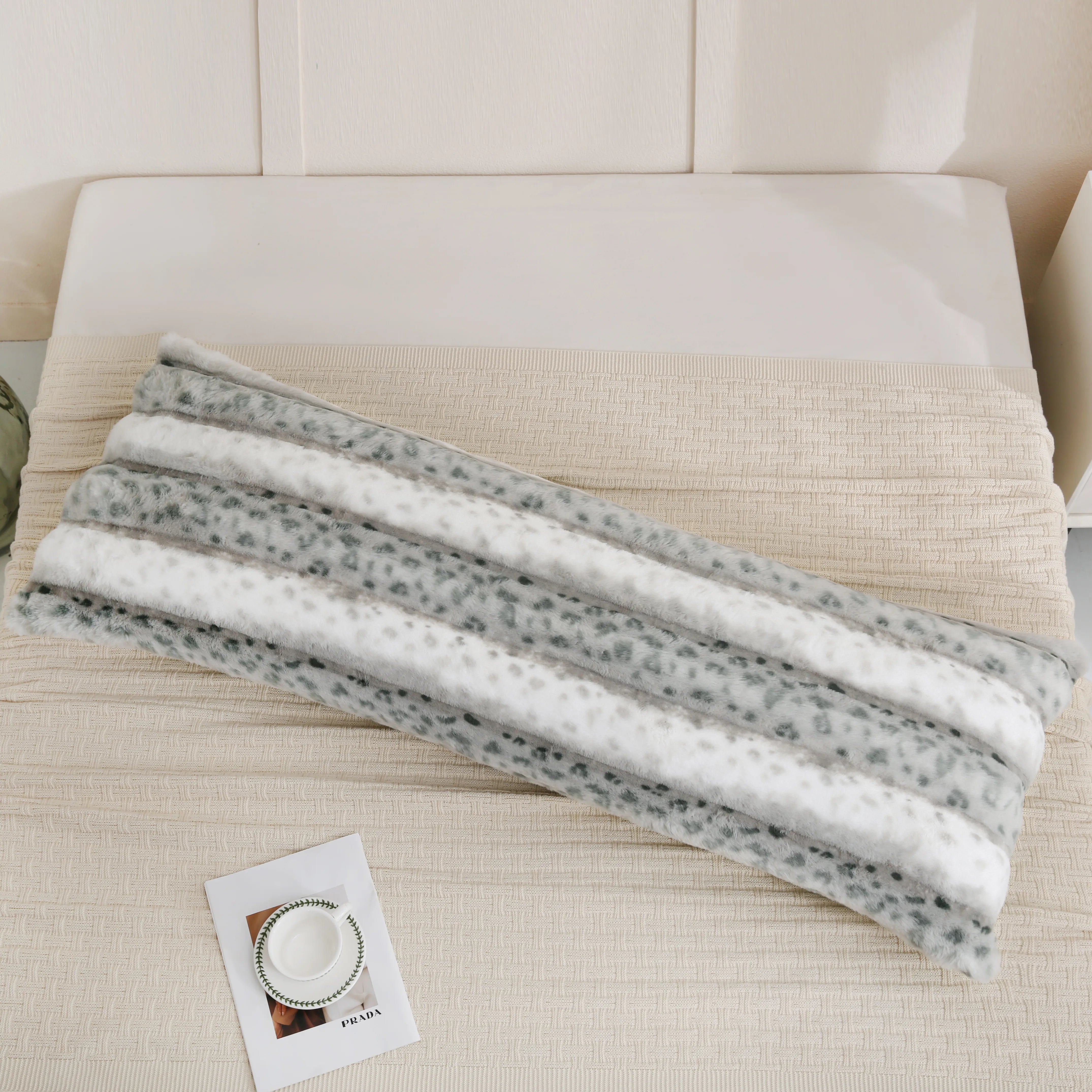 polka green rabbit velvet long pillowcase