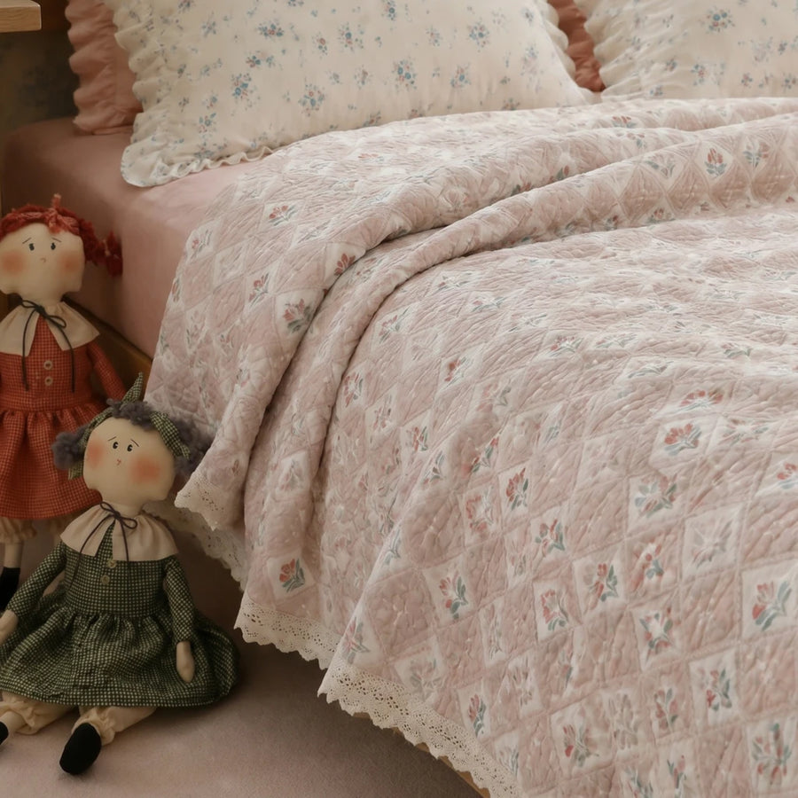 vintage botanical jacquard rose blanket texture