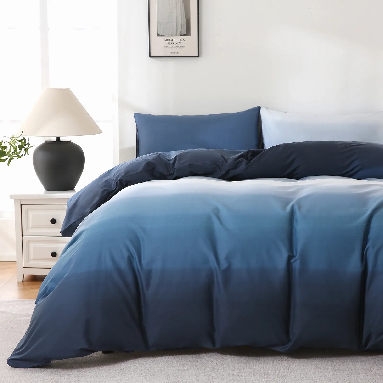 Drift into a dream under a sky of soft color. This ethereal duvet cover features a gentle gradient that mimics the tranquil hues of ocean. 