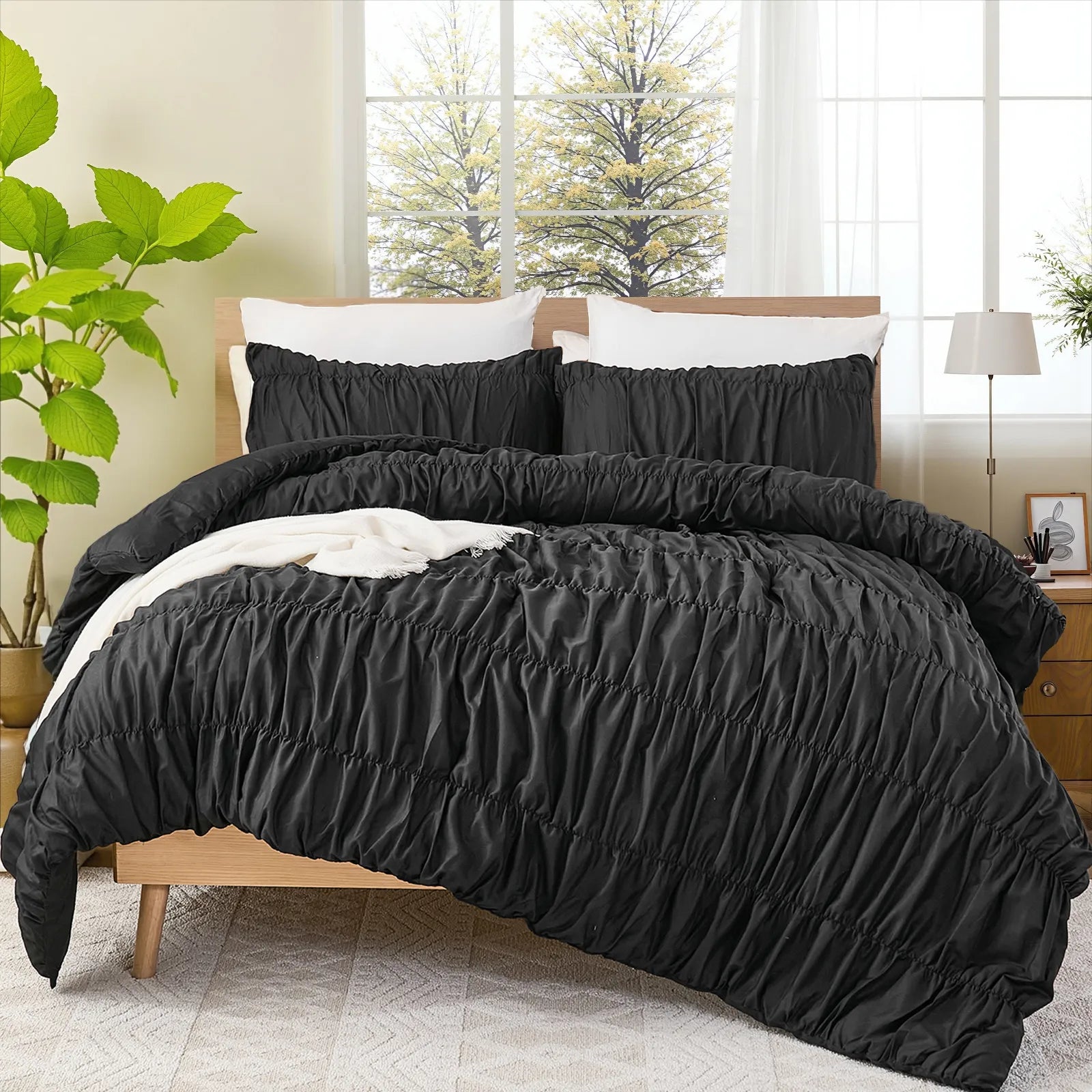Black cotton crinkle comforter overall view