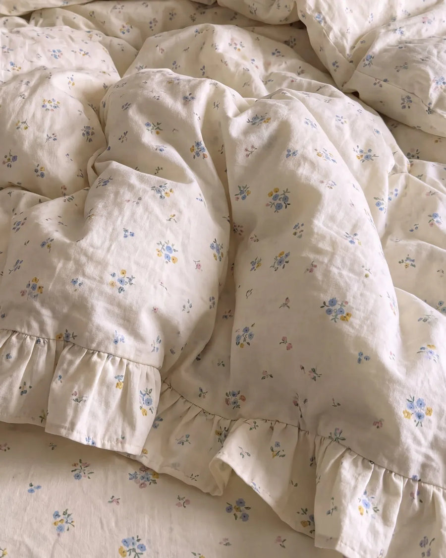 dainty wildflower garden ruffle duvet cover fabric detail