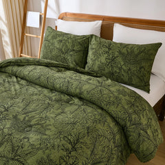 Dark Green Tropical Foliage Comforter Set