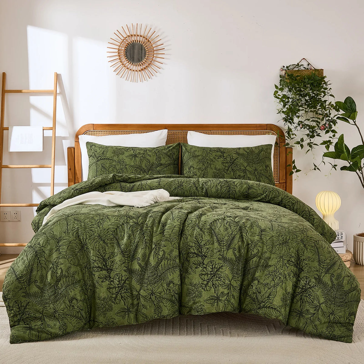 Dark Green Tropical Foliage Comforter Set