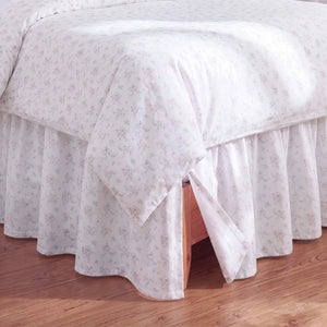 Bed skirt