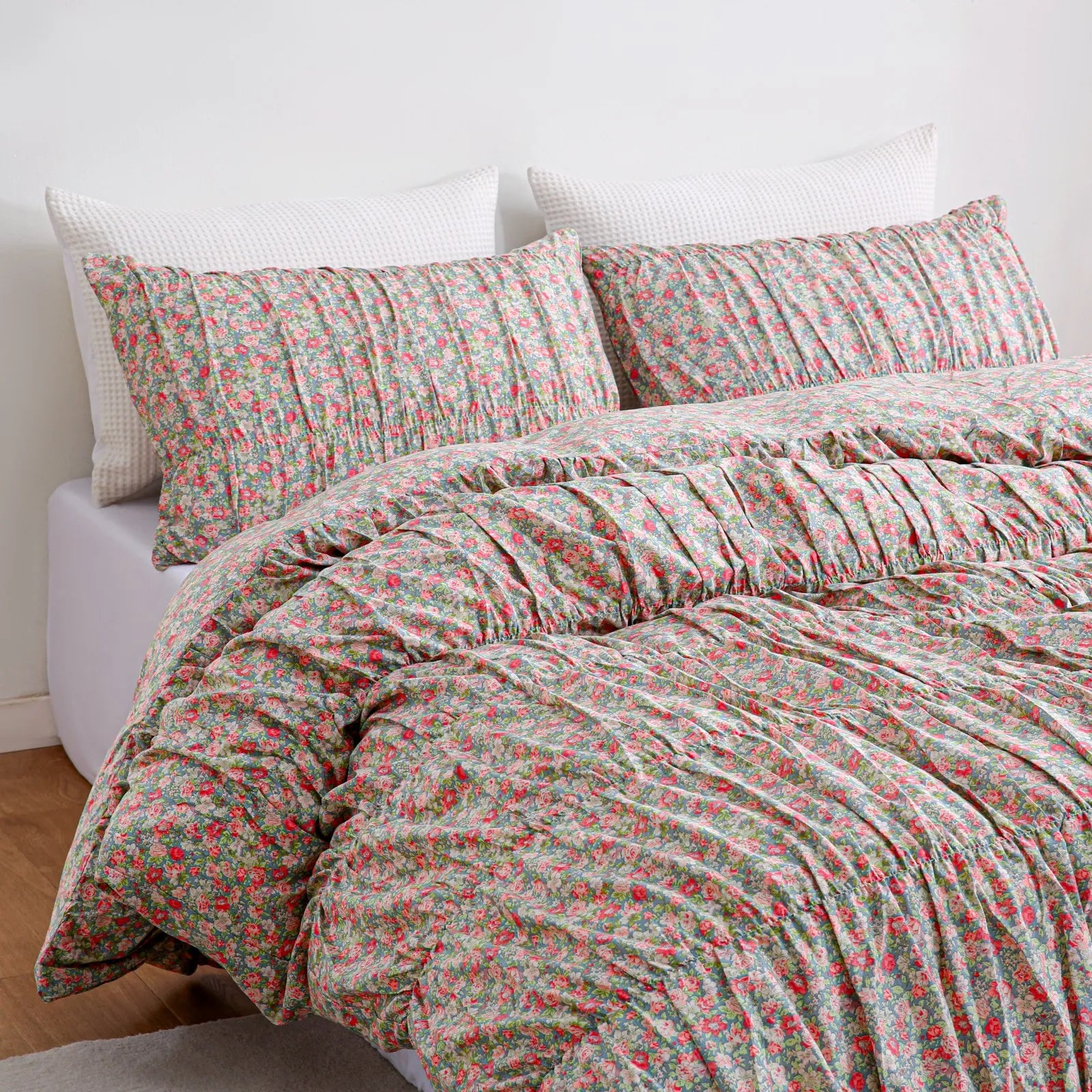Floral cotton duvet set top view