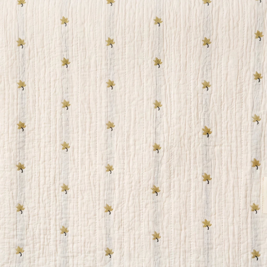garden patch jacquard throw blanket maple green leaf pattern swatch