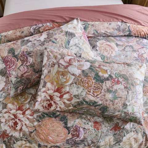 Detailed view of the comforter set showing the matching pillows 
