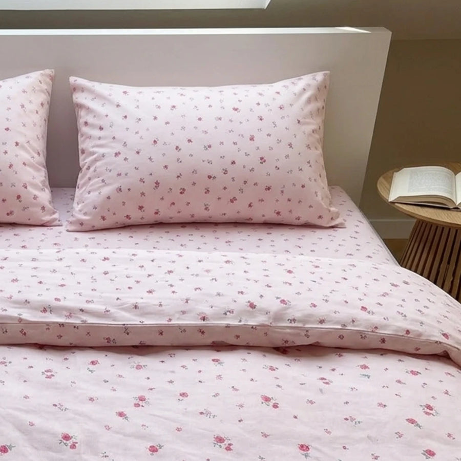 rosewick garden floral duvet cover set pillow fabric detail