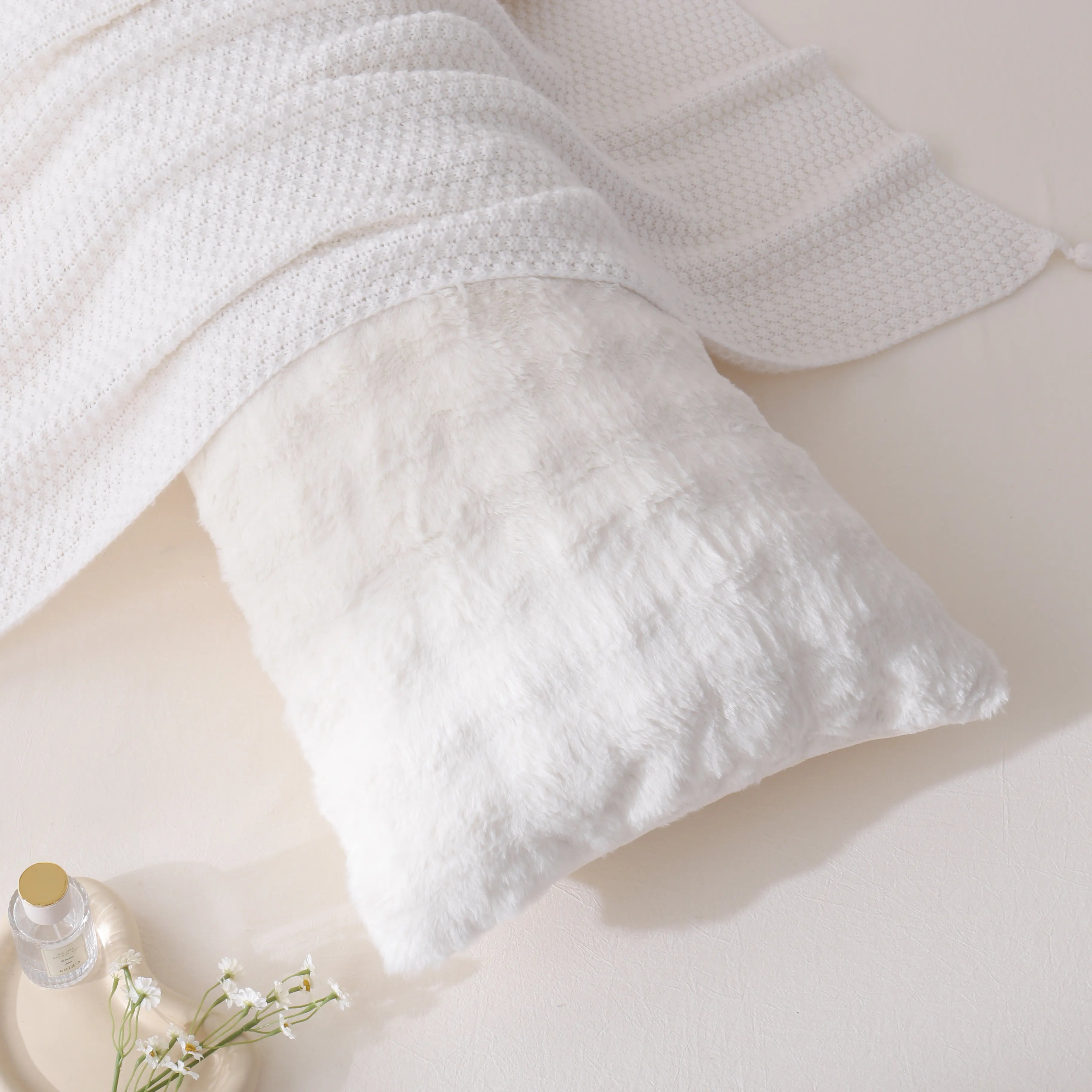 white rabbit velvet long pillowcase king