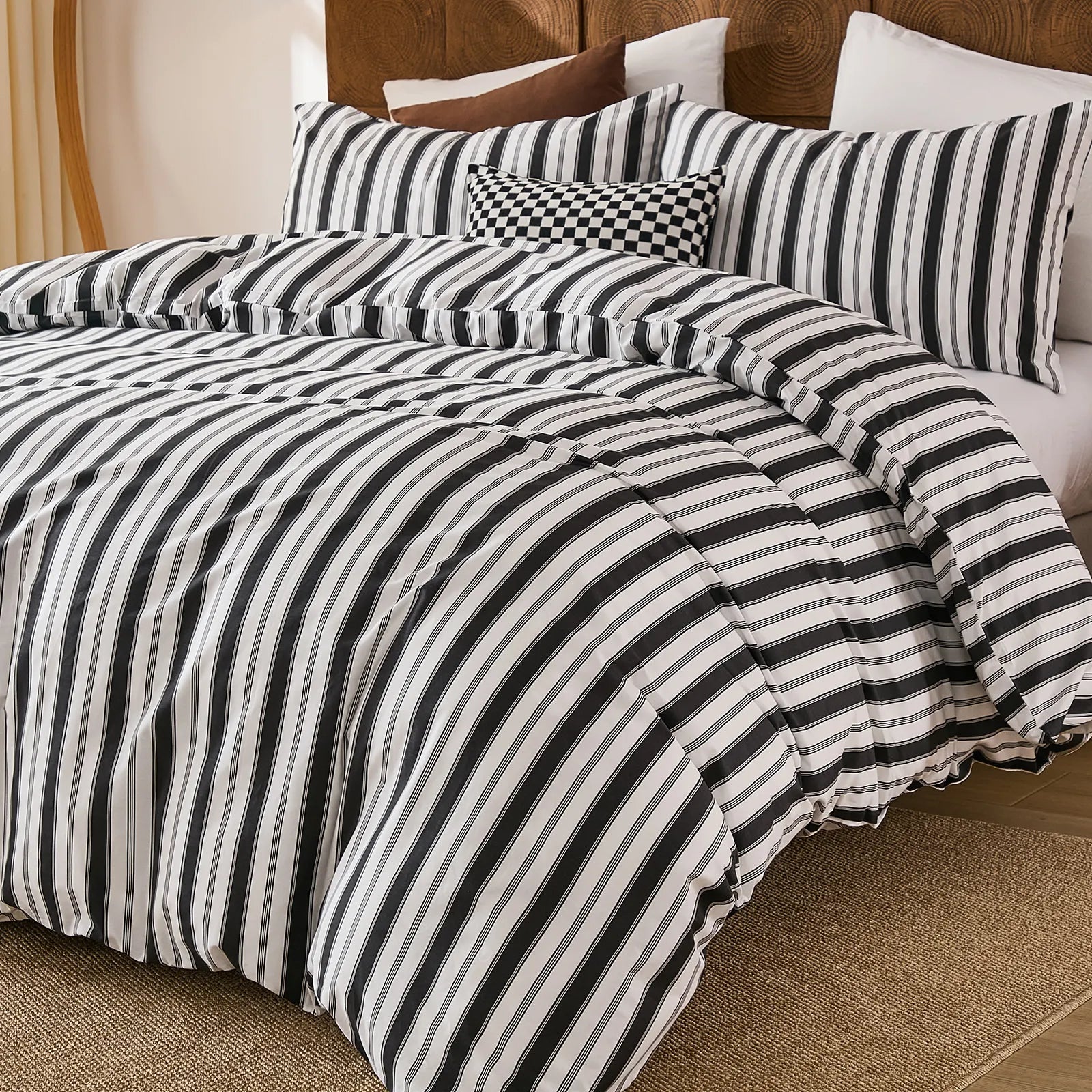 white and black stripe bedding sets